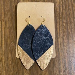 B.b. Lila Black and Gold Earrings